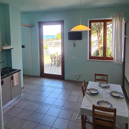 Le Ali Del Conero Apartment